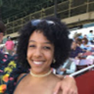 Meet your Posher, Simone